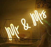 00462 - Neon light letters
